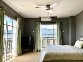 High floor Mountain view Kampar